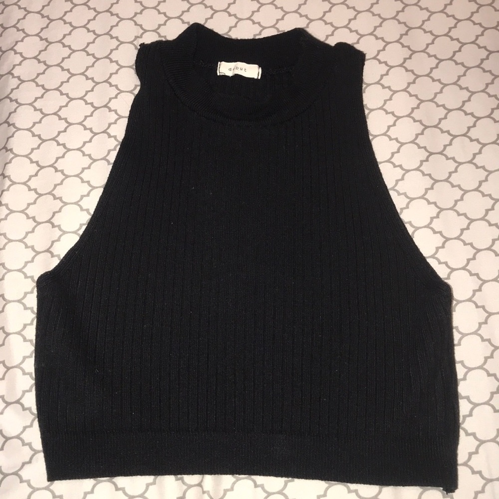 debut High Neck Crop Top